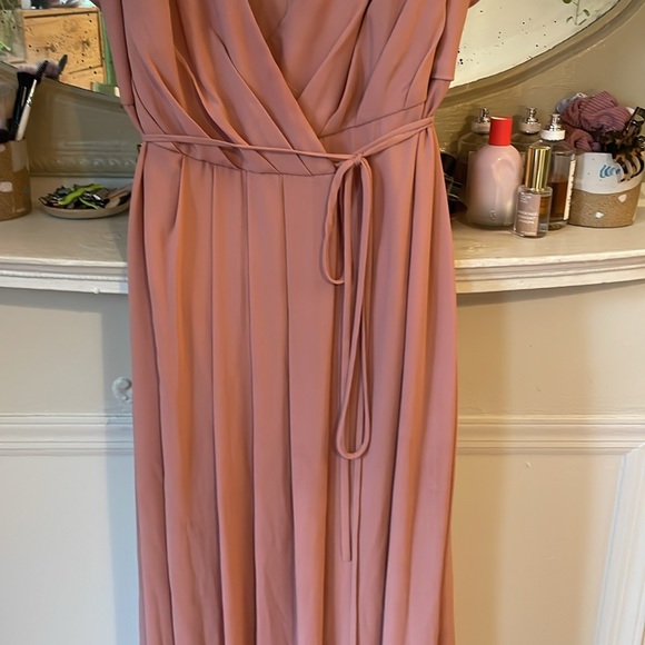 David's Bridal flutter sleeve georgette wrap bridesmaid dress - Picture 3 of 8